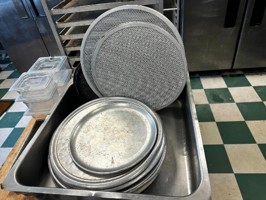 Misc. Pizza Pans