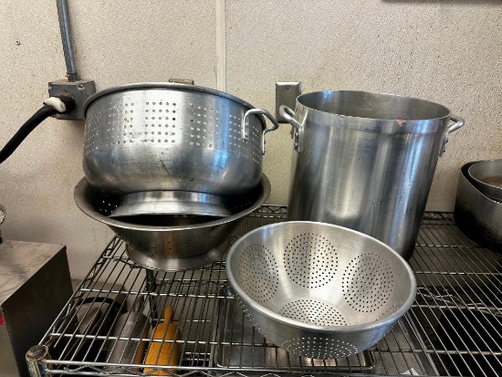 Winco Stock Pot and 3 Colanders