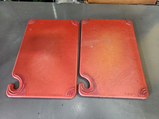Lot of 2 Cutting Boards