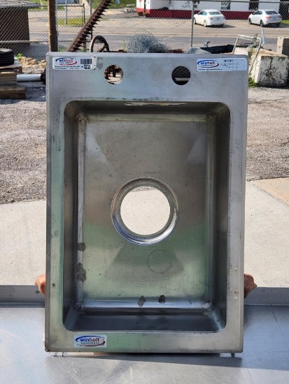 New Winholt No. WS-DIS-1410-5-GLBKT NSF Stainless Steel Drop-In Sink