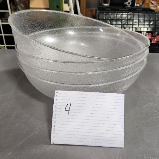 Lot of 4 New Cambro 16in Salad or Serving Pebbled Clear Bowls No. PSB16