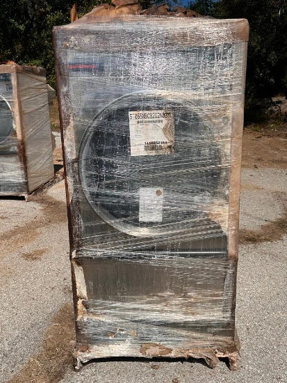 New Speed Queen 55lb Commercial Coin-Op Dryer Model: ST055NBCB2G2N03 SN: 1410052184