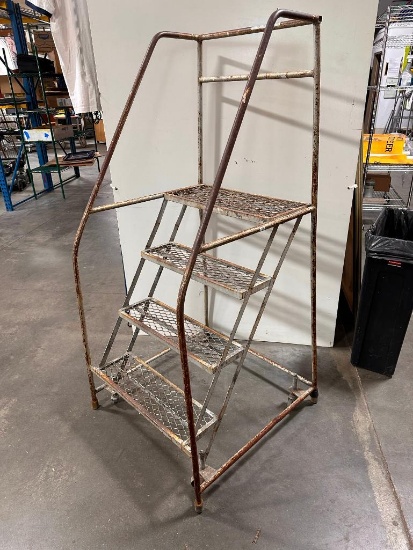 4-Step Rolling Warehouse Ladder