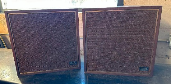 Vintage Speakers: Wharfedale Achromatic System Model W35