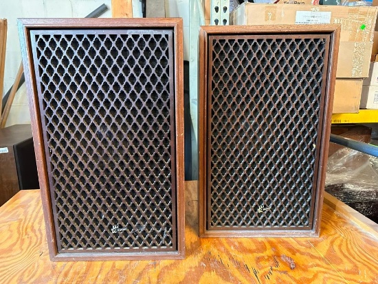 Vintage Speakers: Sansui SP-70