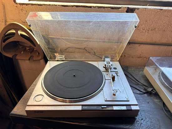 Sony Model PS-LX210 Stereo Turntable System
