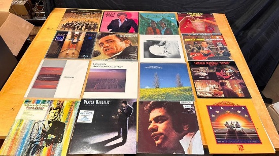 Sixteen 33rpm Vinyl Records, Johnny Cash Folsom County Blues, Wynton Marsalis, Soundtracks, Others