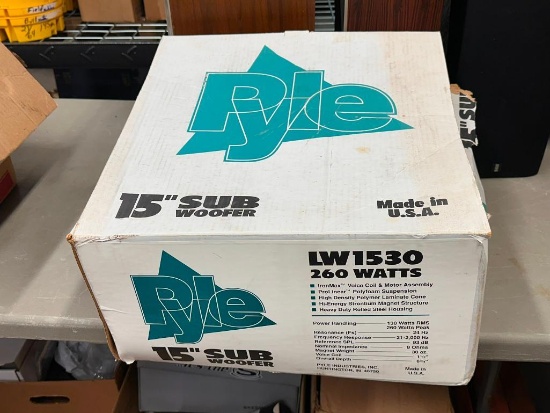 PYLE 15in Sub Woofer LW 1530 260 Watts in Orig. Box