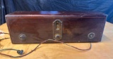 RCA-Radiola 17 Tube Radio in Wood Case