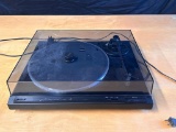 Yamaha Model No. TT-400U Turntable