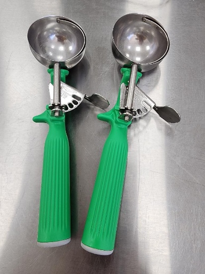 Lot of 2, Vollrath #12 Disher Thumb Action Scoops, NSF, Green, 2-1/3oz