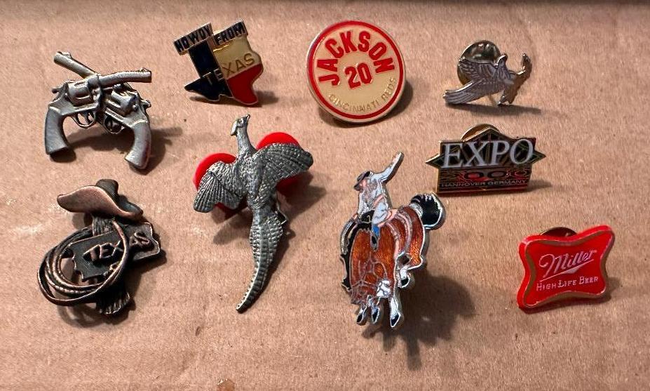 Vintage Pinbacks And Lapel Pins Proxibid Vintage Pinbacks And Lapel Pins Proxibid