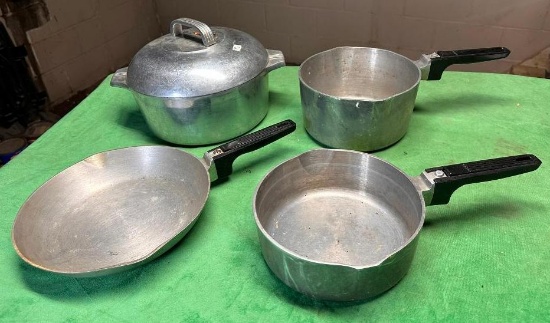 4-Piece WagnerWare Magnalite Cookware Set, 2qt & 3qt, 10in Skillet Pan, 4248P