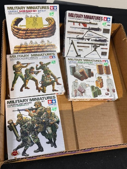 Lot of 5 Tamiya Military Miniatures