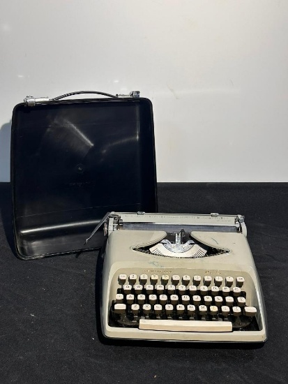 Vintage Remington Premier Manual Type Writer