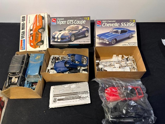 Group of Car Model Kits; Viper GTS Coupe, Chevy SS396, etc