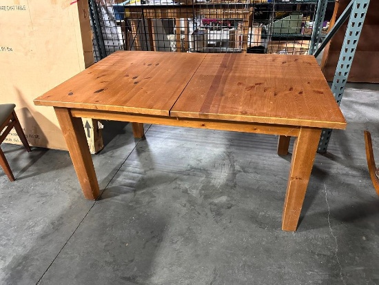 Solid Wood Kitchen Table / Dining Room Table, Very Nice