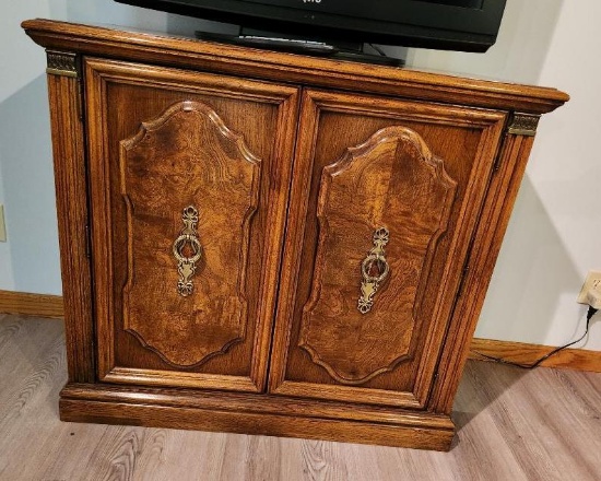 2-Door Wood Cabinet w/ Interior Drawer and Shelf