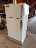 Hot Point Refrigerator & Freezer