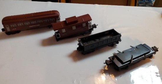 Lot of 4 Vintage Train Cars