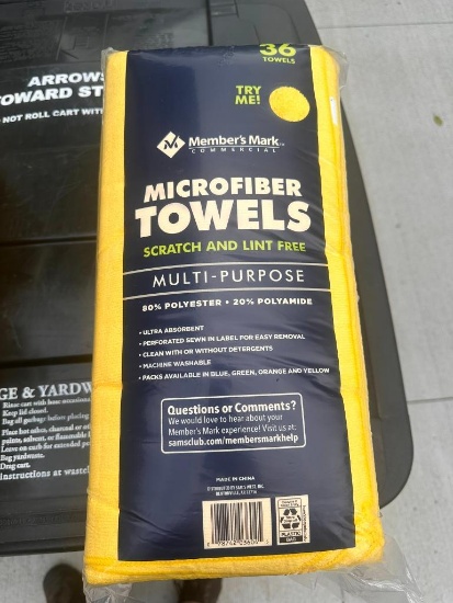 New in Package, 36 Count, 16in x 16in Multi-Purpose Microfiber Towels