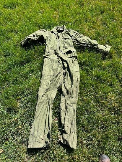 Army Issue Jump Suit Size Large, Coveralls