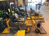 Hustler FasTrack SD, Lawn Tractor, 48in Deck w/ Snow Plow Blade