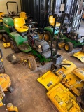 John Deere Model 325 Lawn Tractor w/ Snow Blade SN: M00325C085, NO HOOD