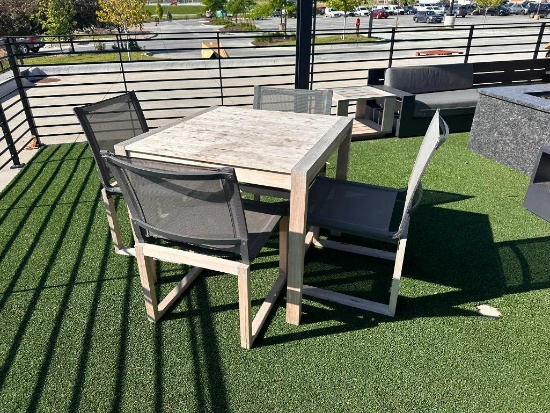 Outdoor Table w/ 4 Matching Chairs, 36in x 36in Table