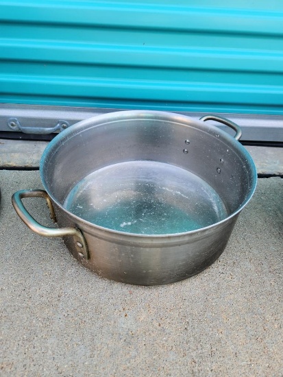 Vollrath No. 77761, 15 Quart Stock Pot, USA