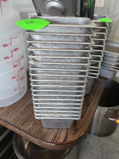 18 Qty. - 1/4 Size Steam Pans, No Lids, We think these are 1/4 Size