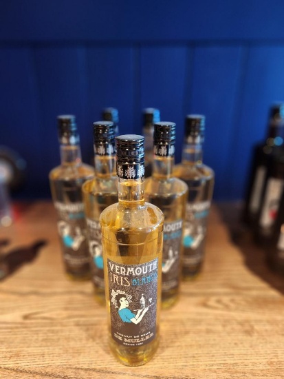 7 Bottles of Vermouth Iris Blanco 1L