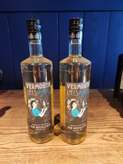 2 Bottles of Vermouth Iris Blanco De Muller 1L