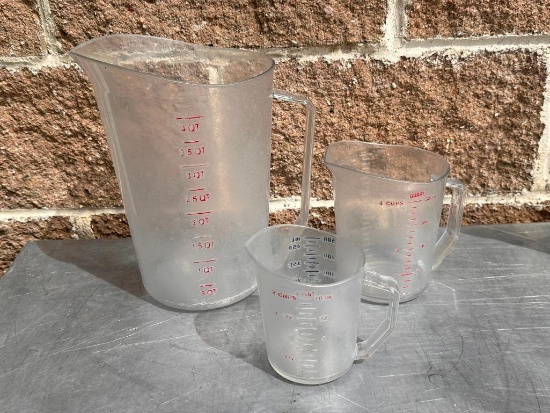 3 Liquid Measuring Pitchers, 1 Qt, 4 Qt, 1 Pint