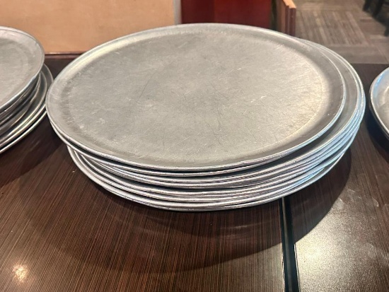 12+, 18in Aluminum Pizza Pans