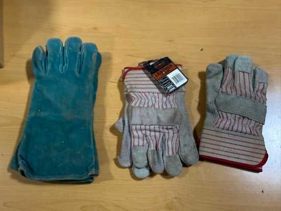3 New Pair of Gloves, Size L