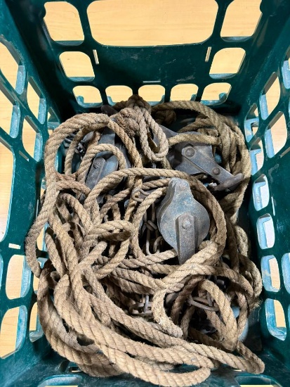 Rope and Pulley / Block 'n Tackle