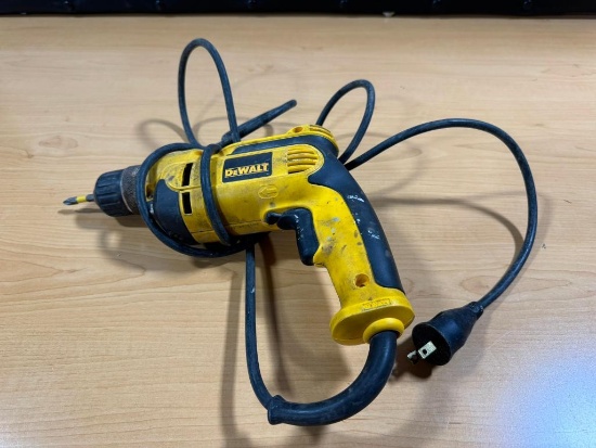 DeWalt DWD110 3/8in VSR Drill
