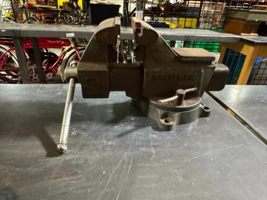 Craftsman Vise