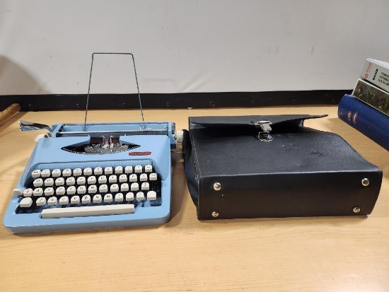 Vintage Royal Typewriter
