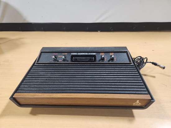 Atari 2600 Game Console