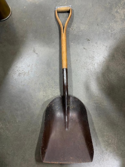 NYCS Shovel, Maybe a Railroad Shovel