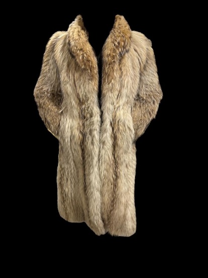 Vintage Coyote Ladies Fur Coat, Size Medium, Unknown Maker, 52in Long