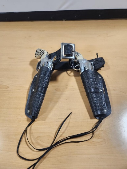 Pair of Fanner 50 Toy Cap Gun Six Shooters w/ Holster,