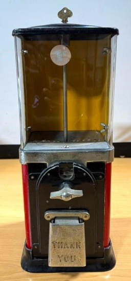 Vintage Gumball Machine w/ Key