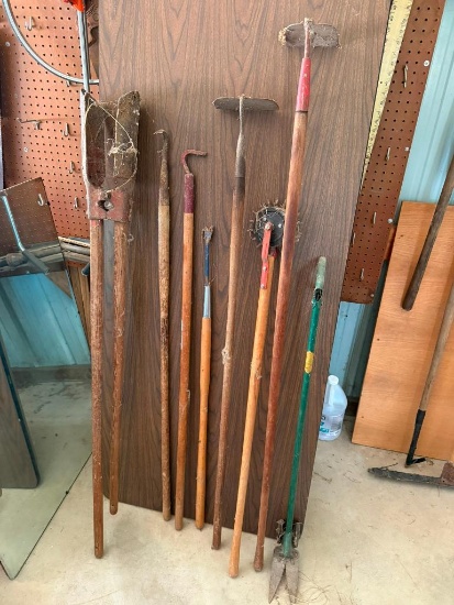 Garden Tools, Posthole Digger, Hoes, Scrapers