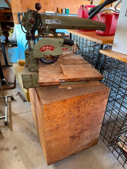 DeWalt Model MBF Radial Arm Saw