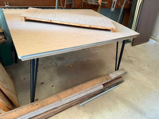 Vintage Mid-Century Modern Kitchen Table