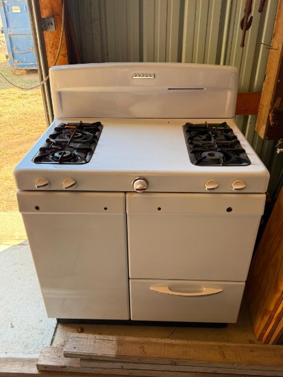Vintage Mid-Century Modern Tappan Gas Range/Oven, Super Clean, Missing Door Handle