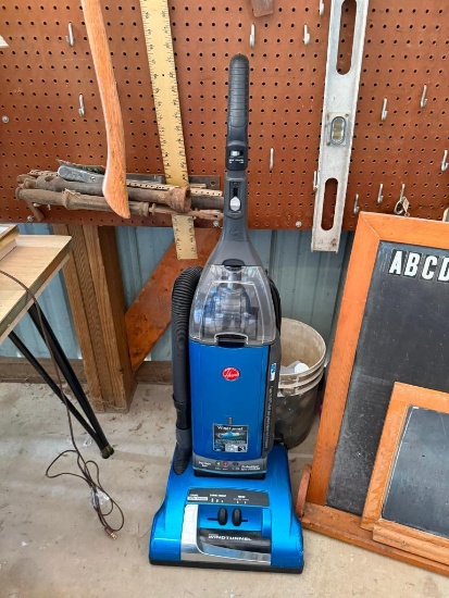 Hoover Windtunnel Vacuum